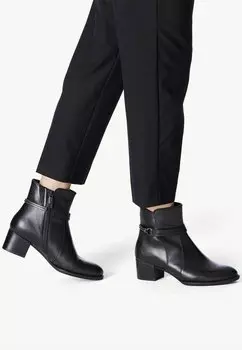 Ботинки Tamaris, цвет black