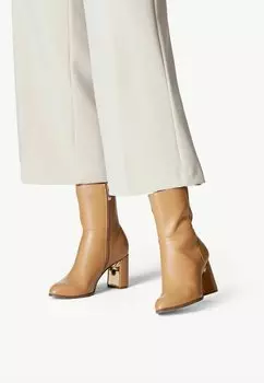 Ботинки Tamaris, цвет camel
