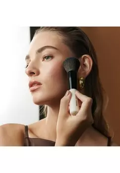 Бронзер Bobbi Brown, нюд
