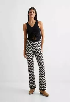 Брюки Mango Kids, цвет black