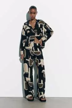 Брюки с принтом ZARA, черный