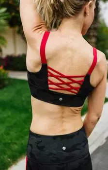 Бюстгальтер Fire Bralette в темном камуфляже VIMMIA, цвет dark camo