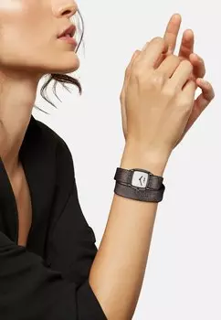 Часы Breil