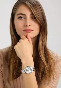 Часы Fossil