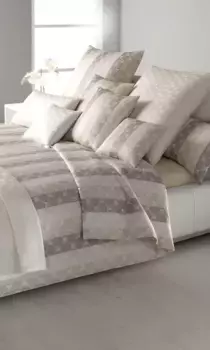 Чехол на подушку Elegante