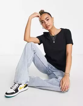 Черная футболка Vero Moda