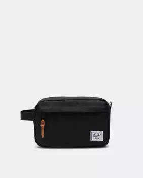 Черная косметичка Chapter на молнии Herschel