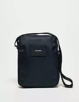 Черная репортерская сумка Calvin Klein