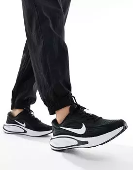 Черно-белые кроссовки Nike Journey Run