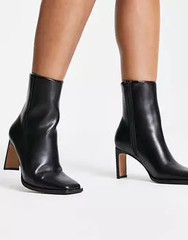 Черные ботинки на каблуке ASOS DESIGN Wide Fit Remmy