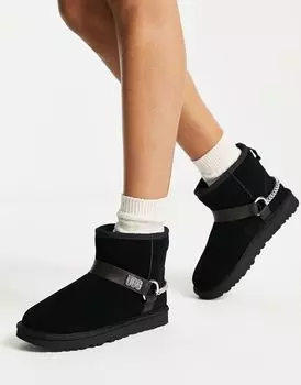 Черные ботинки UGG Classic Mini Chains