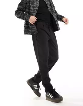 Черные брюки строгого кроя Pull&Bear