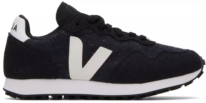 Черные кроссовки Branco VEJA