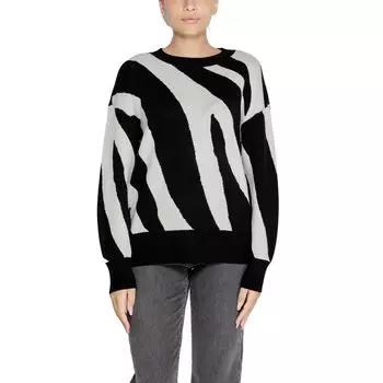 Черный вискозный свитер Vero Moda
