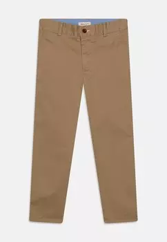 Чино CHINO GANT, цвет dark khaki