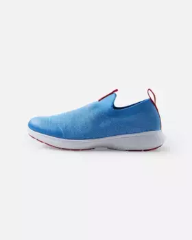 Детские слипоны Bouncing, которые можно стирать в машине Reima, цвет Cool Blue