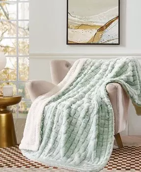 Двусторонний плед из микронорки в искусственный шерпа, размеры 50 x 60 дюймов Royal Luxe, бежевый