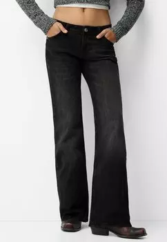 Джинсы Bootcut Bershka, черный