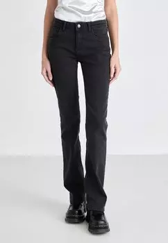 Джинсы Bootcut BOOTCUT Wrangler, черный деним