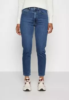 Джинсы зауженного кроя Esprit