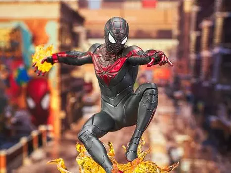 Фигурка Marvel's Spider-Man: Miles Morales Gallery Spider-Man Figure Diorama Diamond Select Toys