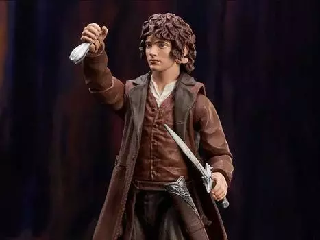 Фигурка The Lord of the Rings Select Frodo Baggins Diamond Select Toys