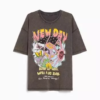 Футболка Bershka Faded Effect Print, черный