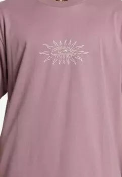 Футболка с принтом Quiksilver, фиолетовый