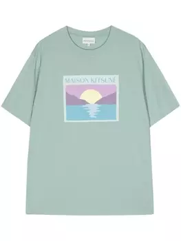Футболка с принтом Sunset Postcard Maison Kitsun, зеленый