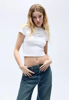 Футболка с принтом WITH FRONT PATCH PULL&BEAR, цвет white