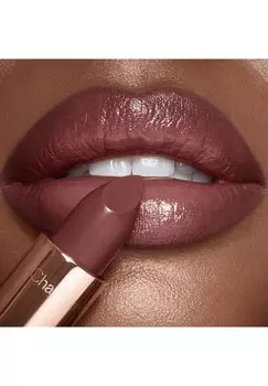 Губная помада K.I.S.S.I.N.G Charlotte Tilbury, цвет coral kiss