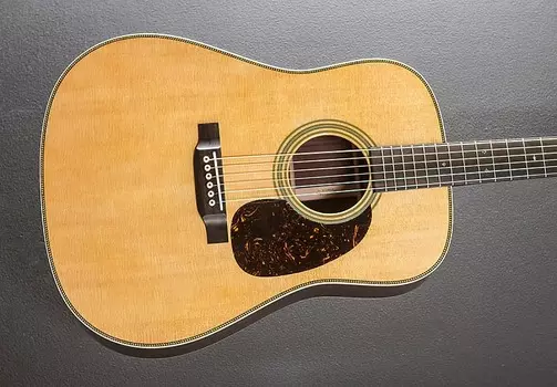 HD-28 Martin