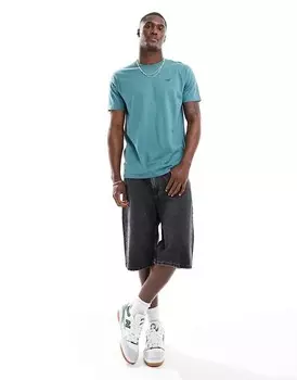 Hollister — голубая футболка с логотипом