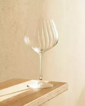 Хрустальный бокал для вина с волнистым эффектом Zara Home, прозрачный