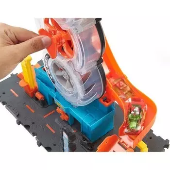 Игровой набор Hot Wheels Гусеница
