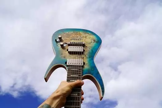 Электрогитара Dean EXILE 7 STRING TURQUOISE BURST 7-String Electric Guitar