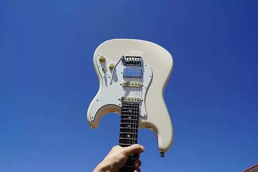 Электрогитара Schecter DIAMOND SERIES PROTOTYPE - Traditional Olympic White 6-String w/ Case