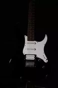 Электрогитара Yamaha PAC012 (черная) PAC012 BLACK
