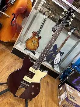 Электрогитара Yamaha RSS02T HML - Hot Merlot