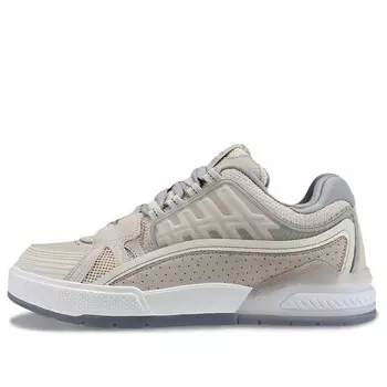 Эпоха кроссовок Li-Ning, белый