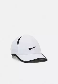 Кепка Nan Featherlight Unisex Nike, белый