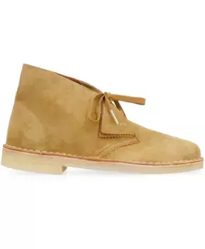 Классические замшевые ботинки дезерты Clarks, бежевый