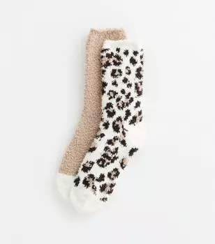 Комплект из 2 носков с леопардовым принтом и однотонных уютных носков New Look, коричневый
