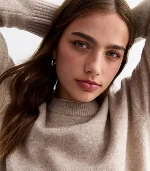 Коричневый мягкий вязаный джемпер с круглым вырезом New Look, светло-коричневый