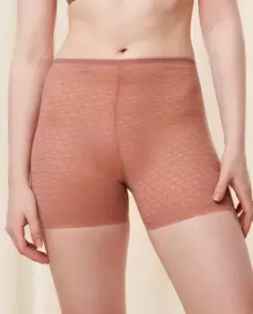 Короткие трусики, которые адаптируются к телу Triumph, бежевый
