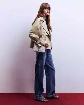Короткий тренчкот Sfera, цвет Camel