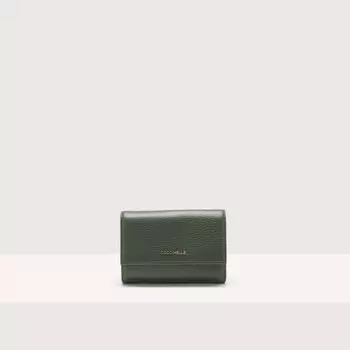 Кошелек Coccinelle Metallic Soft, цвет Alga