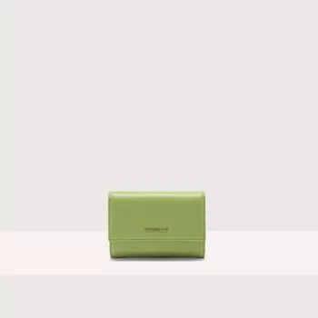 Кошелек Coccinelle Metallic Soft, цвет Guacamole