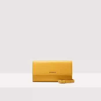 Кошелек Coccinelle Metallic Soft, цвет Soleado