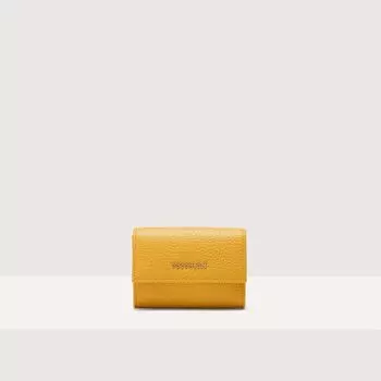 Кошелек Coccinelle Metallic Soft, цвет Soleado